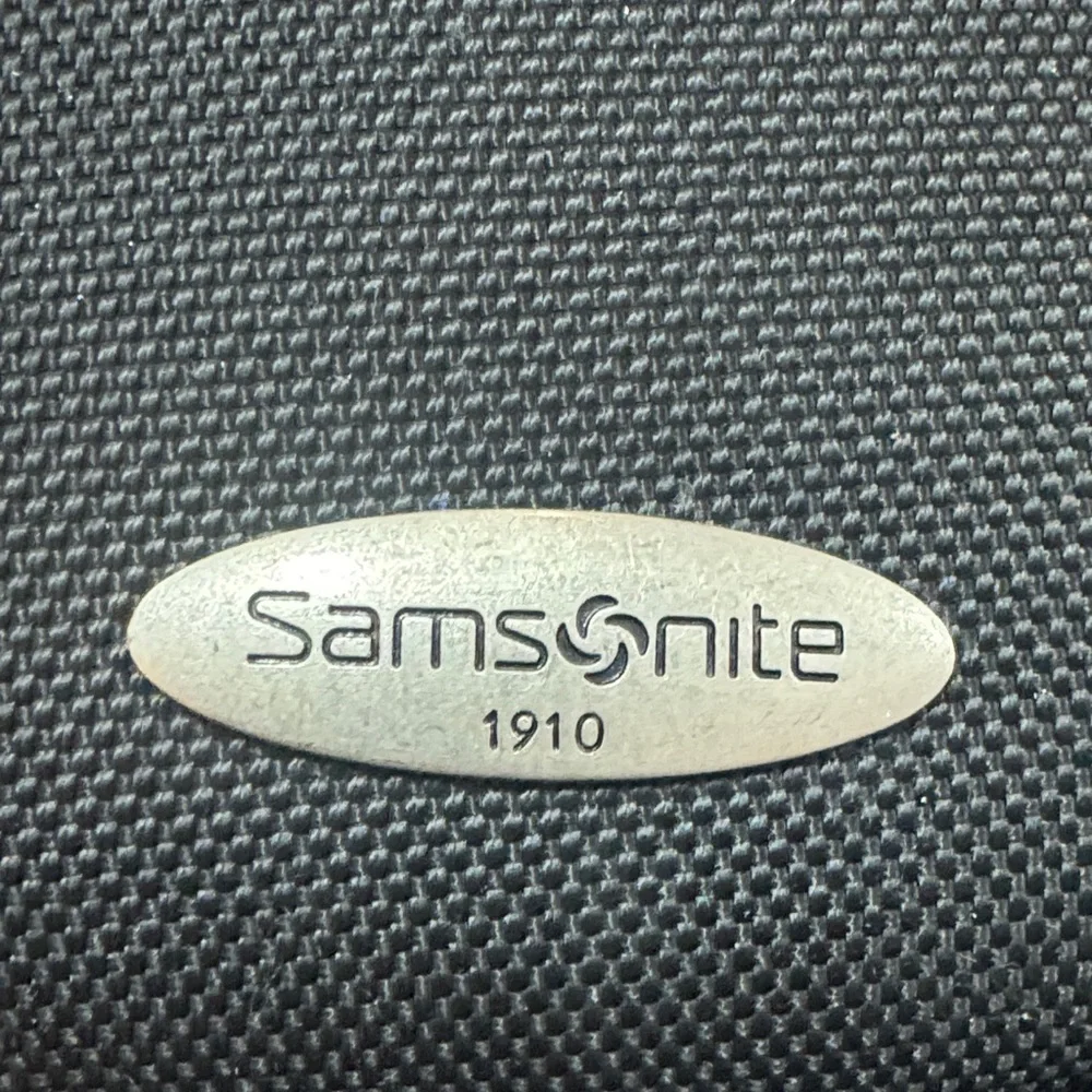 Samsonite Crossbody or Shoulder bag either two handles.